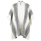 🦙 Llama wool white with bloack diamond pattern poncho